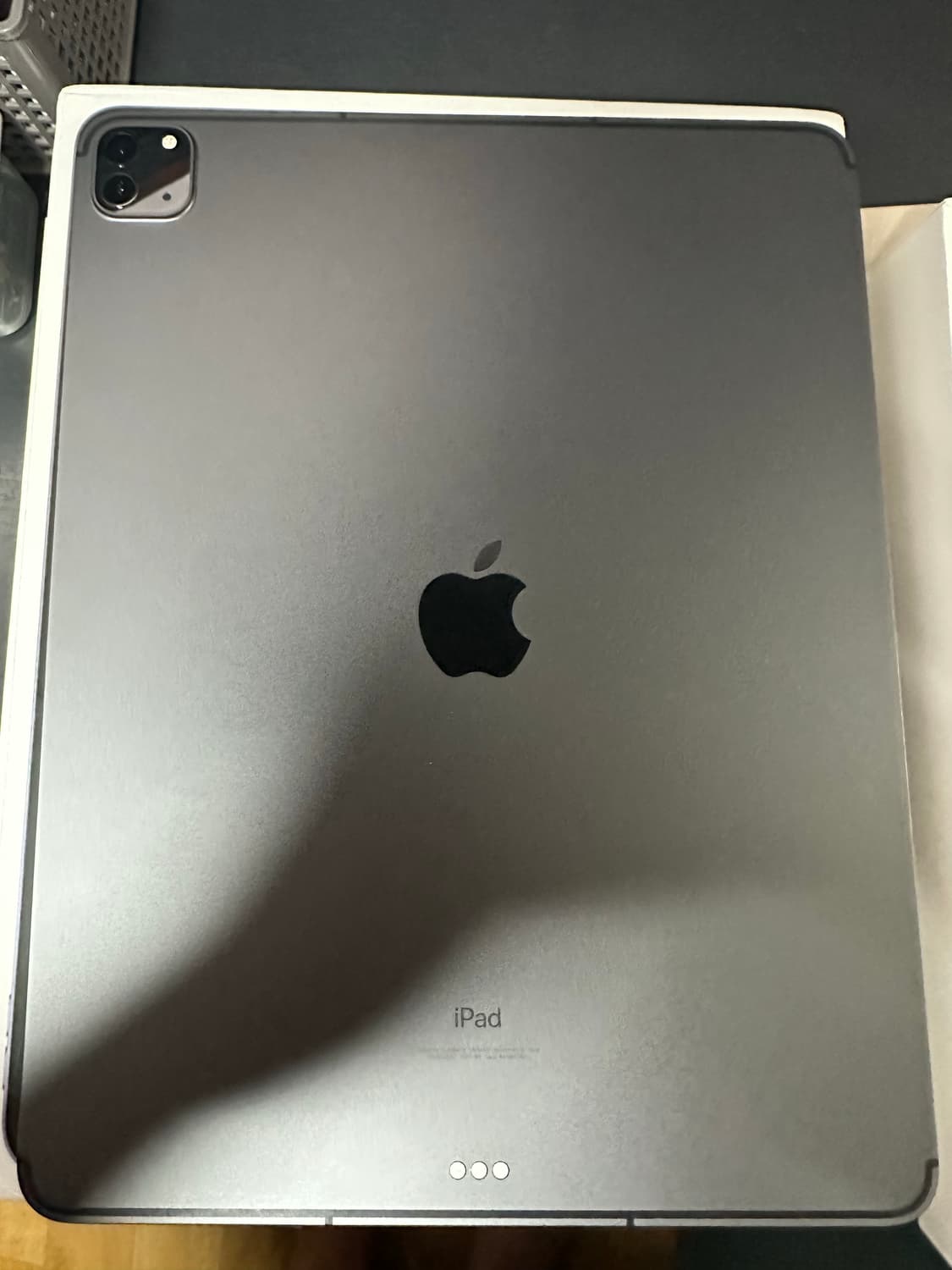 아이패드 프로 12.9 (5세대) M1 256GB 셀룰러 + 매직키보드  상품이미지3