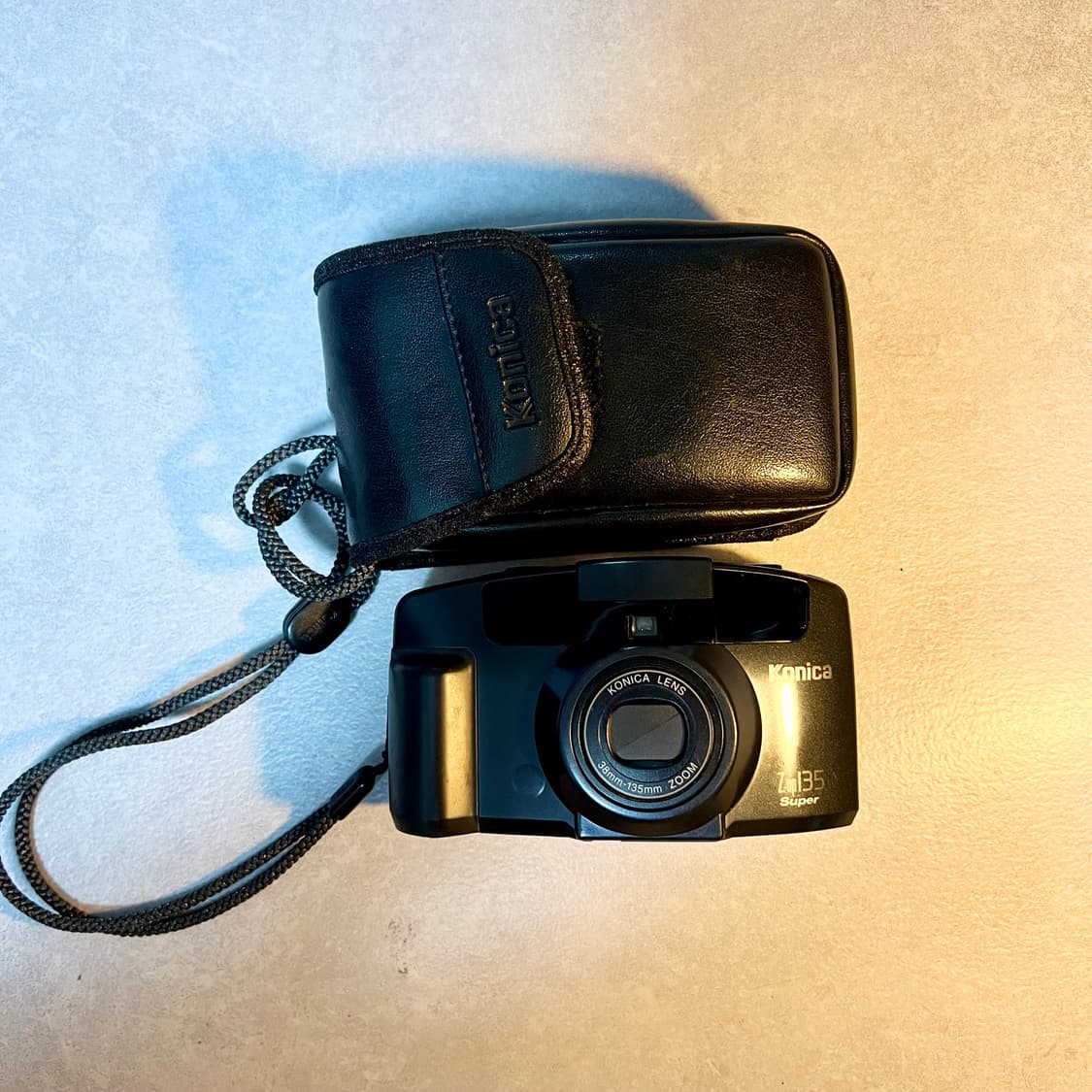 코니카 전자동 필름 카메라 + 파우치 Z-UP 135 Super 상품이미지1