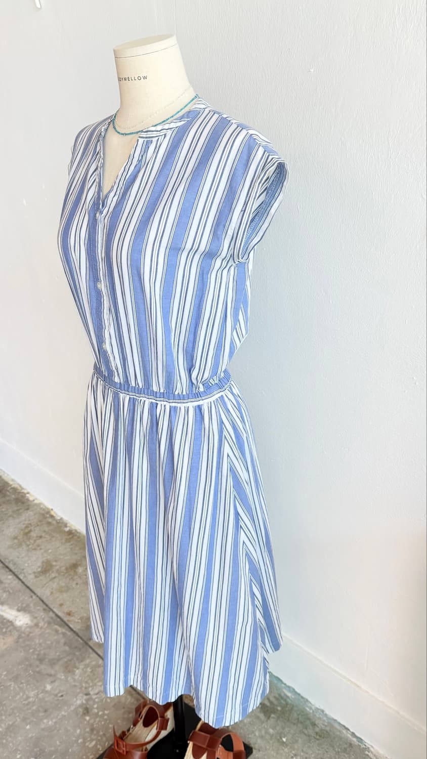 Antiqulothes V넥 블루 스트라이프 슬리브리스 원피스 상품이미지5