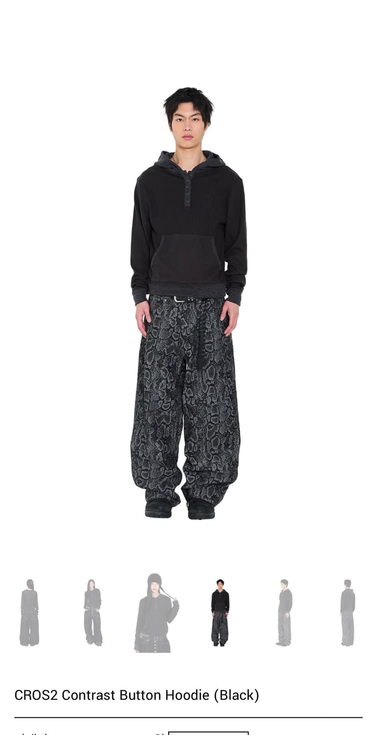 CROS2 Contrast Button Hoodie (Black) 상품이미지1