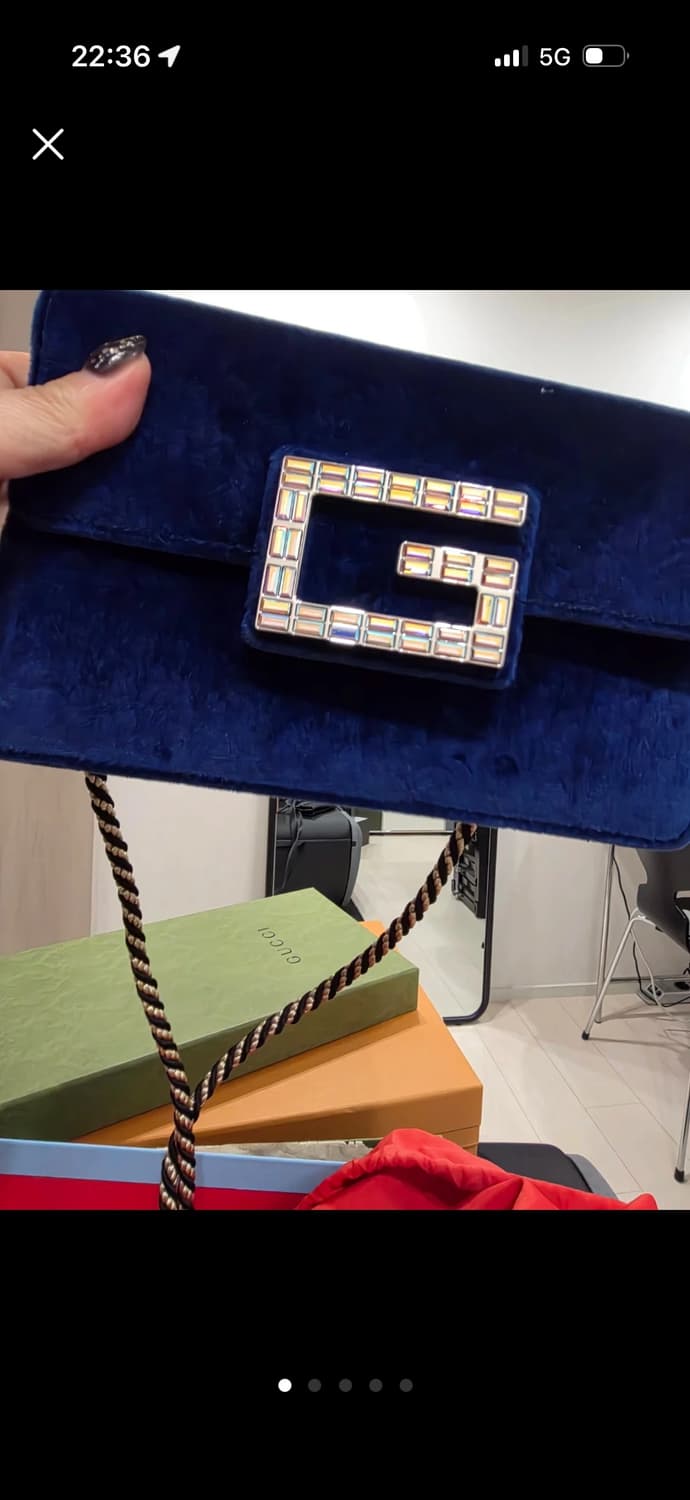 구찌 크리스탈 벨벳 GG마몽 클러치 블루 이브닝백 상품이미지1