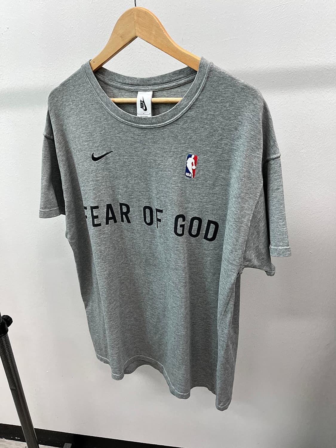 105) 나이키 x 피어오브갓 오버 반팔티  상품이미지1