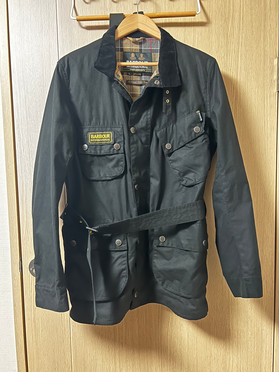 바버 인터내셔널 블랙 벨티드 자켓 L 상품이미지2