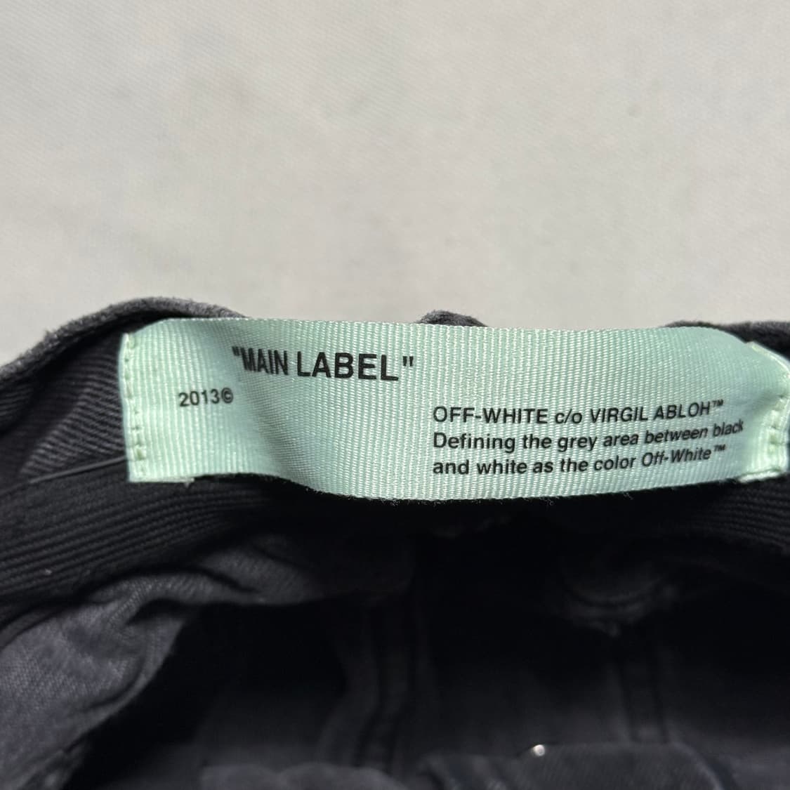 Off-White 개버딘 하이 라이즈 블랙 그레이 워시 데님 팬츠 상품이미지3