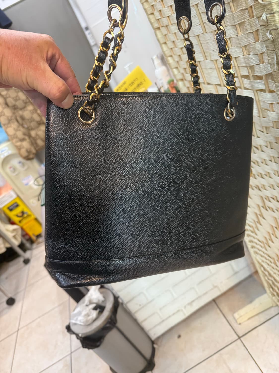 정품 샤넬 캐비어 스킨 체인 숄더백 팝니다 상품이미지4