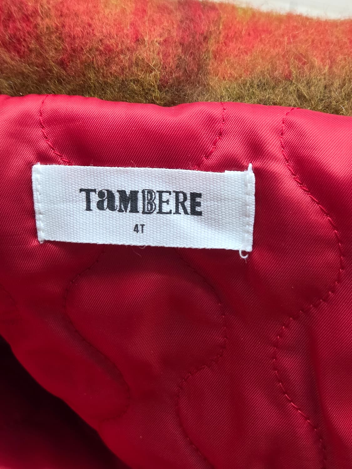 탐베레 클레오 자켓 4T 사이즈입니다
- 아크릴, 폴리에스터, 울 혼방  상품이미지4