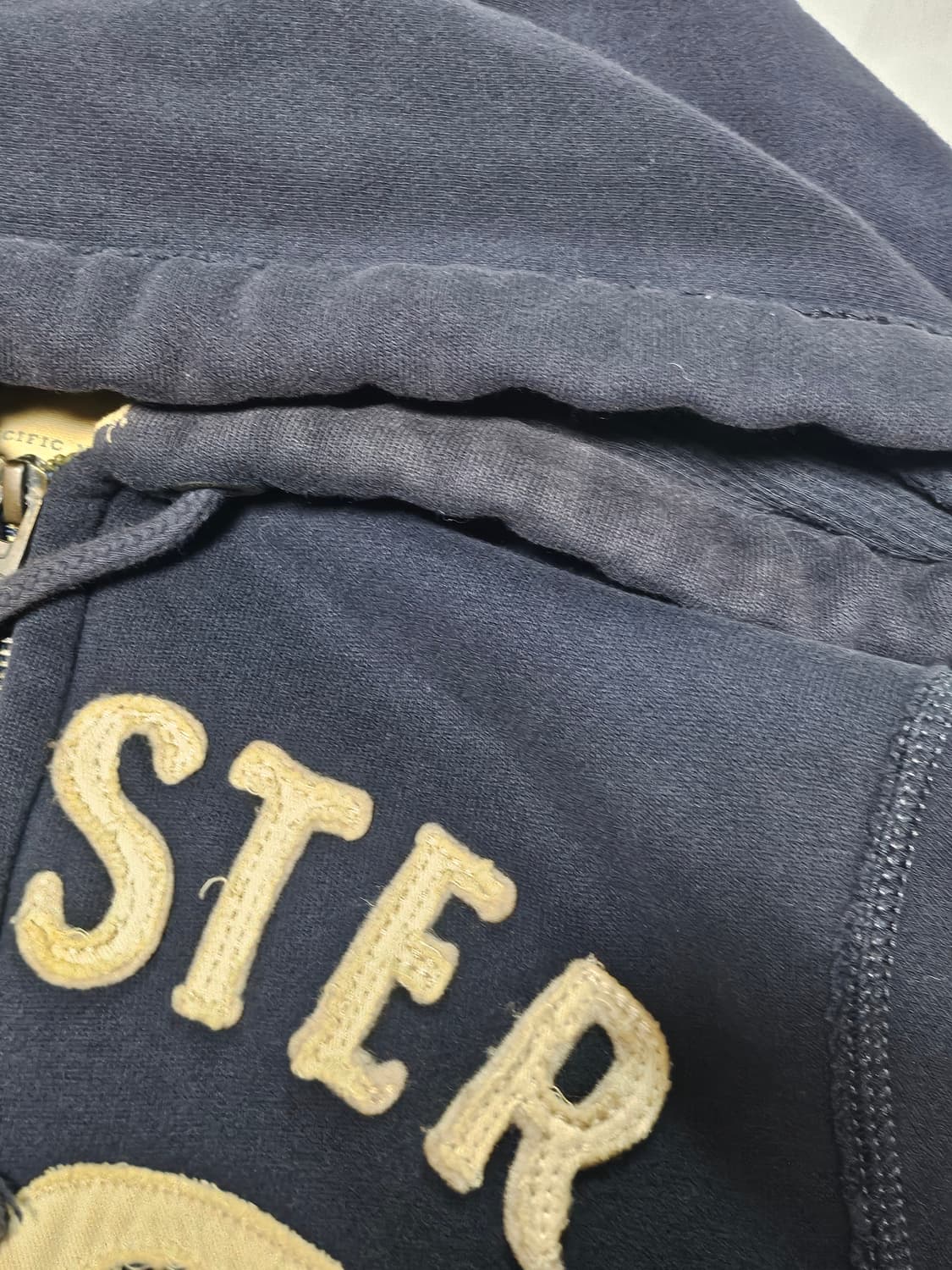 홀리스터 대장급 y2k 핀터깔 아치로고 후드집업 L 상품이미지5