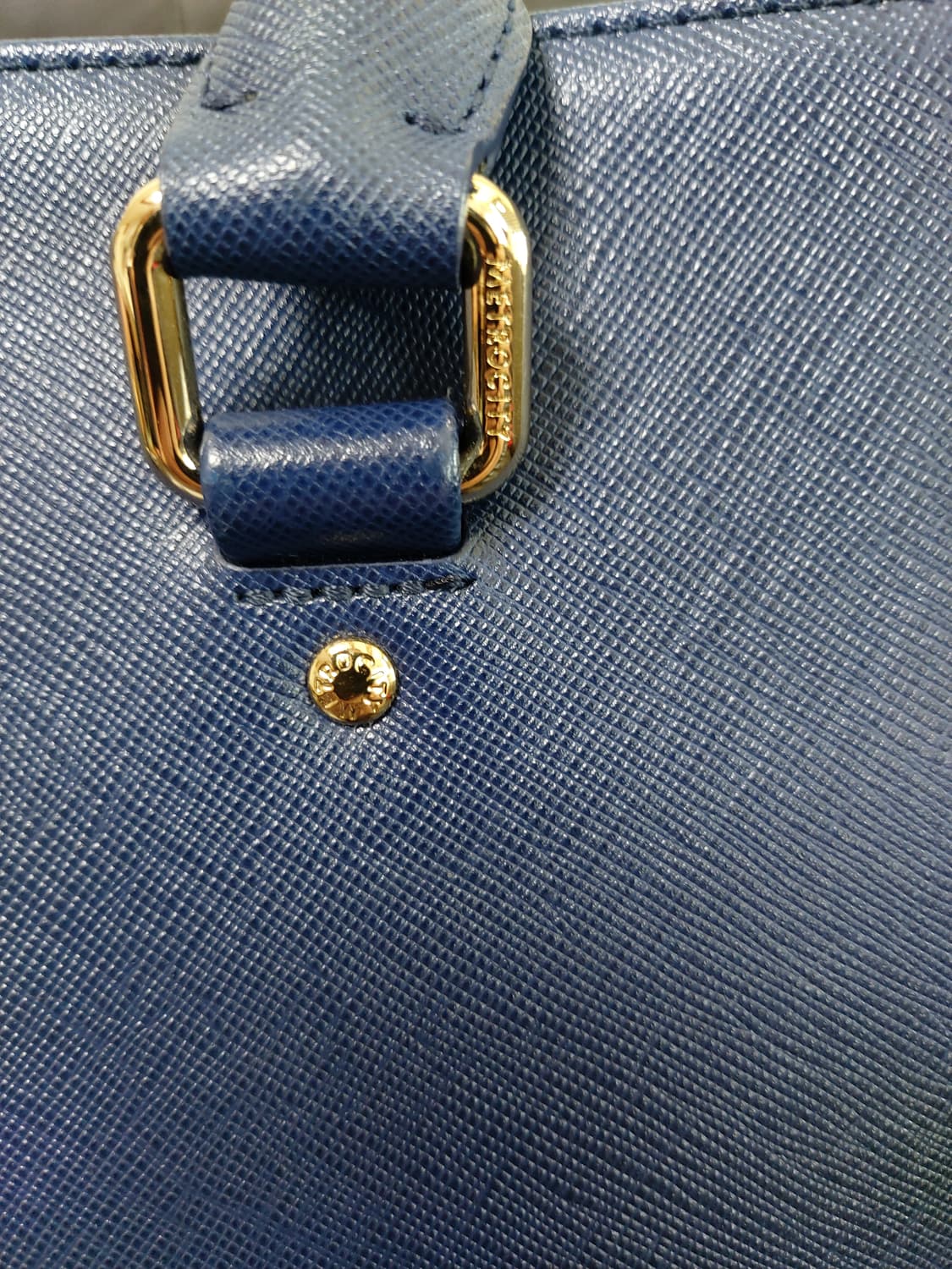 메트로시티 블루 사피아노가죽 토트백

 상품이미지7