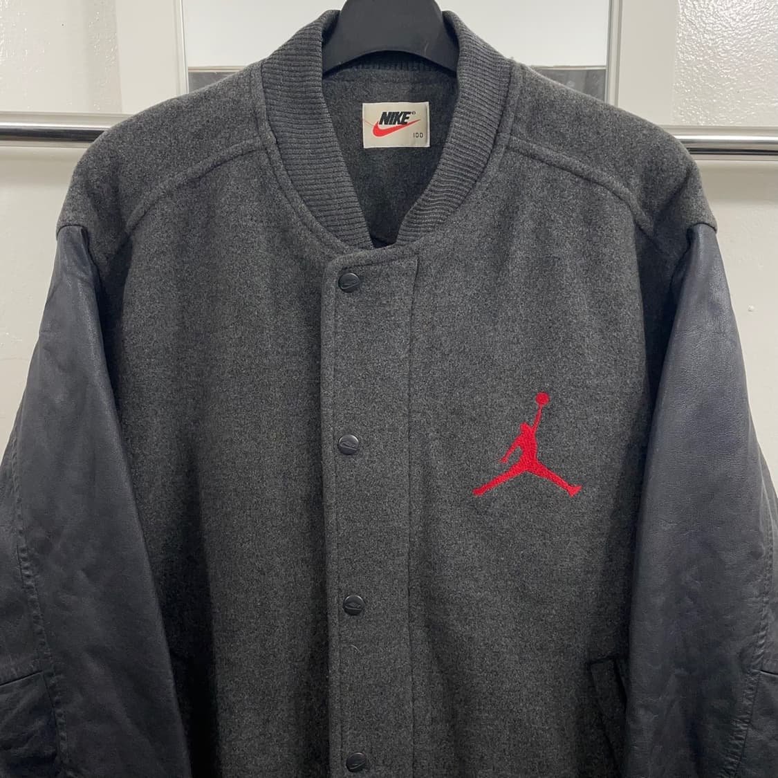 에어조던 소가죽 바시티 상품이미지3