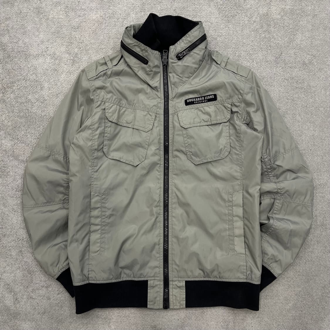 L 버커루 나일론 하이넥 바람막이 자켓 상품이미지1