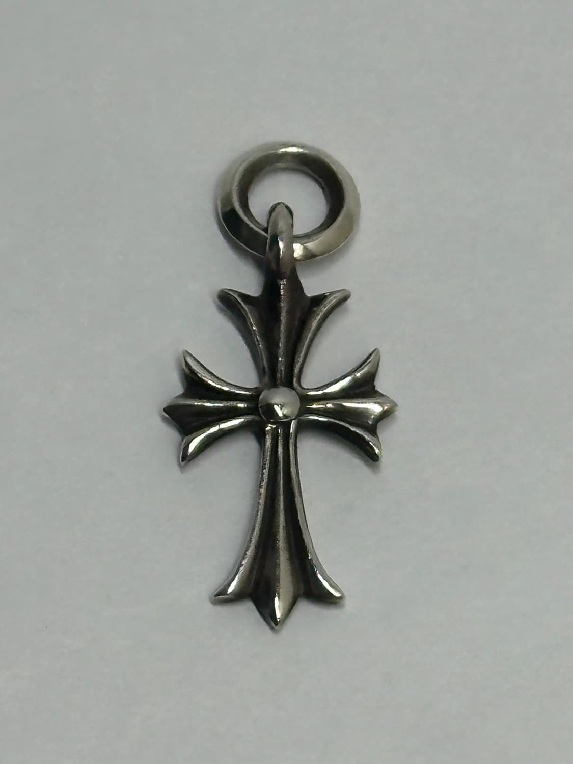 크롬하츠 타이니 크로스 펜던트 상품이미지3