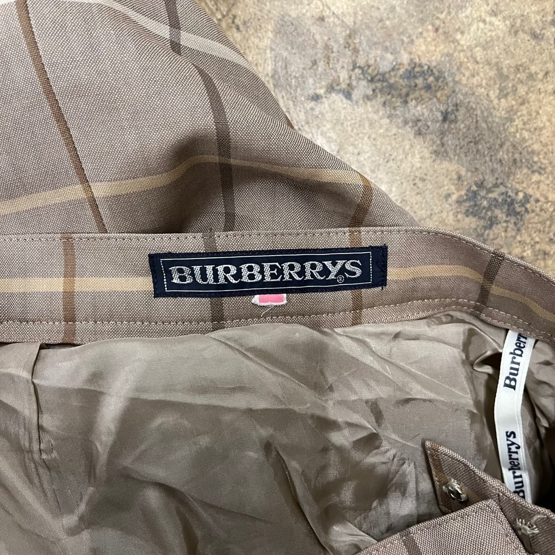 [정품] 버버리 체크 패턴 스커트 상품이미지4