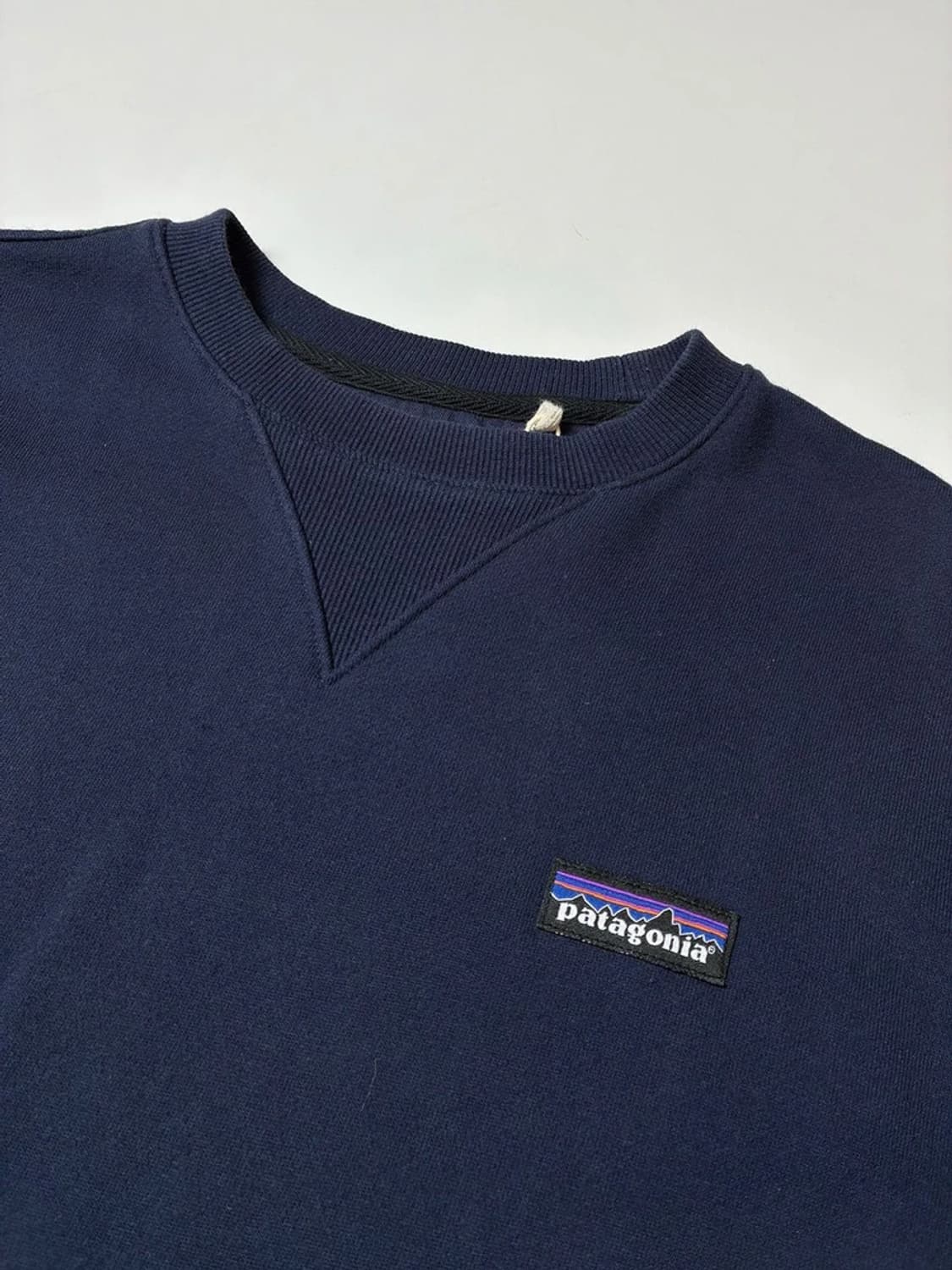파타고니아 시그니처 크루넥 로고 맨투맨 PN8350 상품이미지3