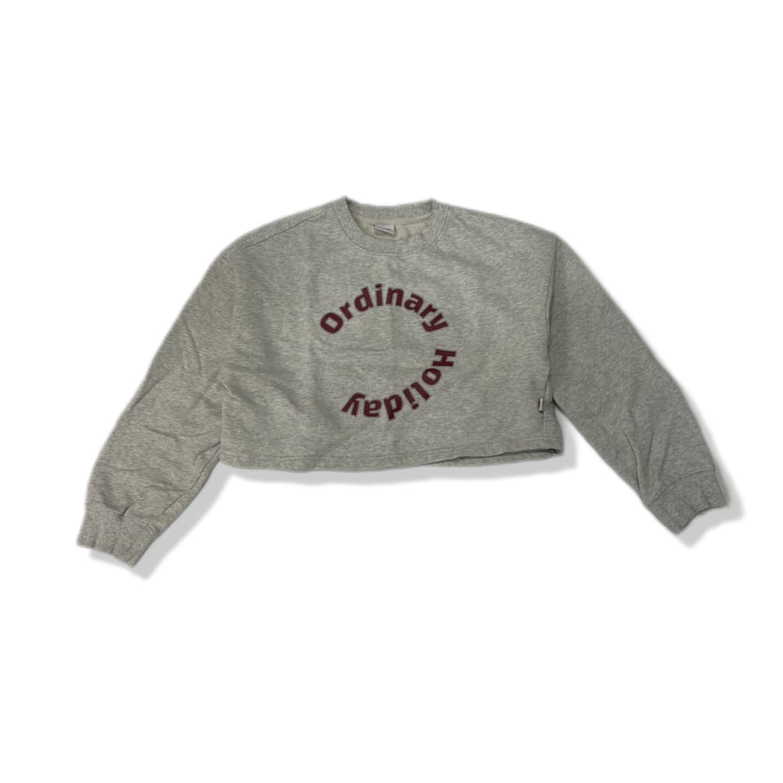 Ordinary Holiday 크롭 맨투맨 상품이미지1