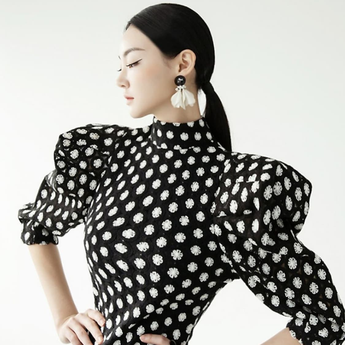 딘트(DINT) 다이모네 도트 플라워 원피스 55 새상품 상품이미지2