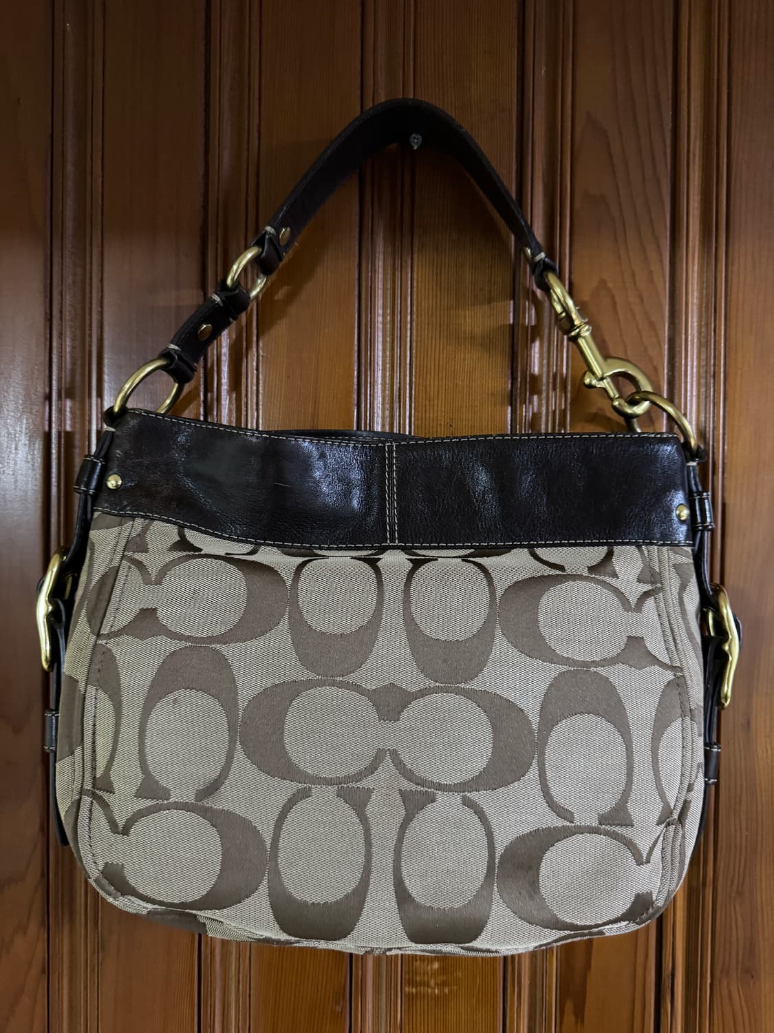 코치 시그니처 숄더백 브라운 상품이미지2