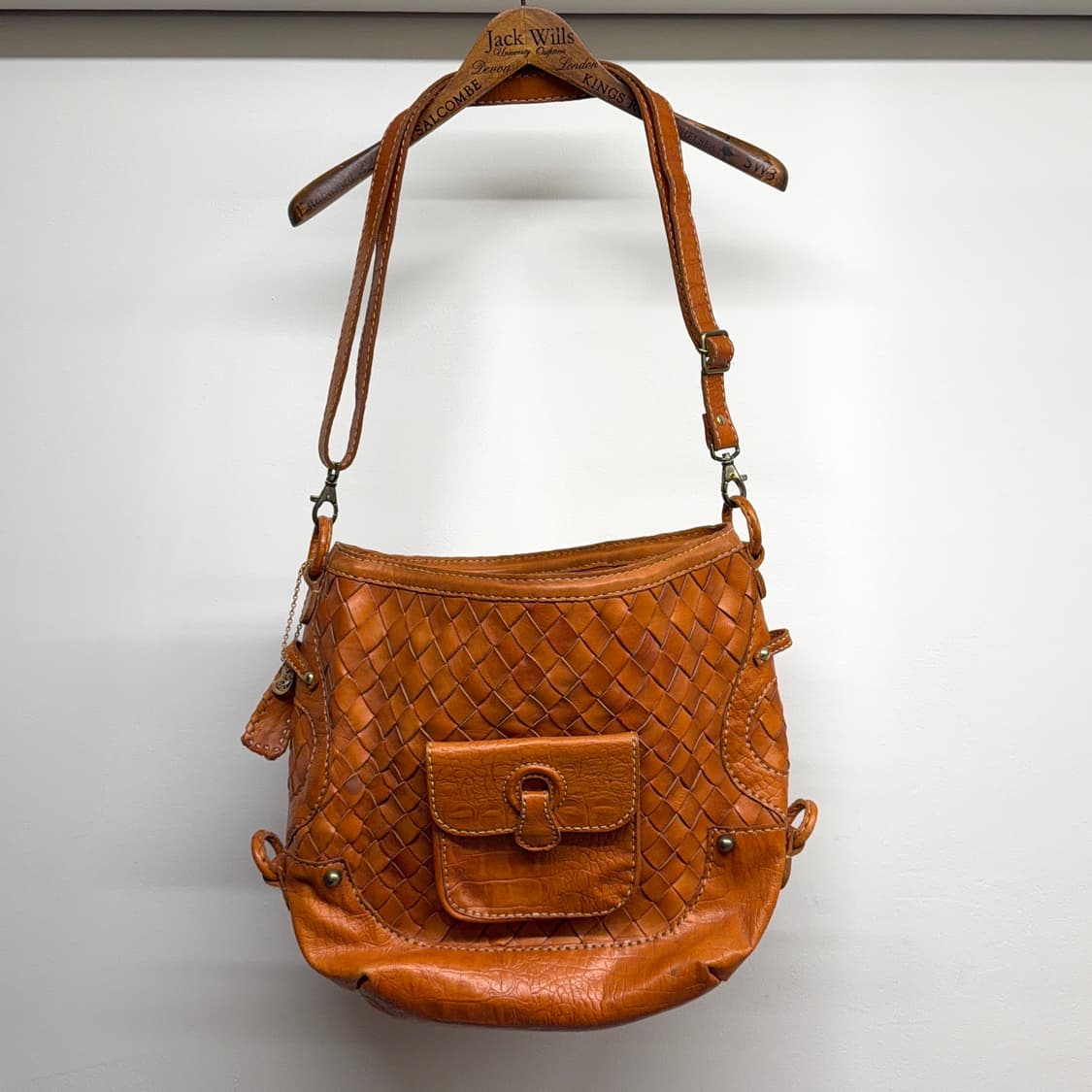 Robita 카우레더 위빙 숄더백  상품이미지2