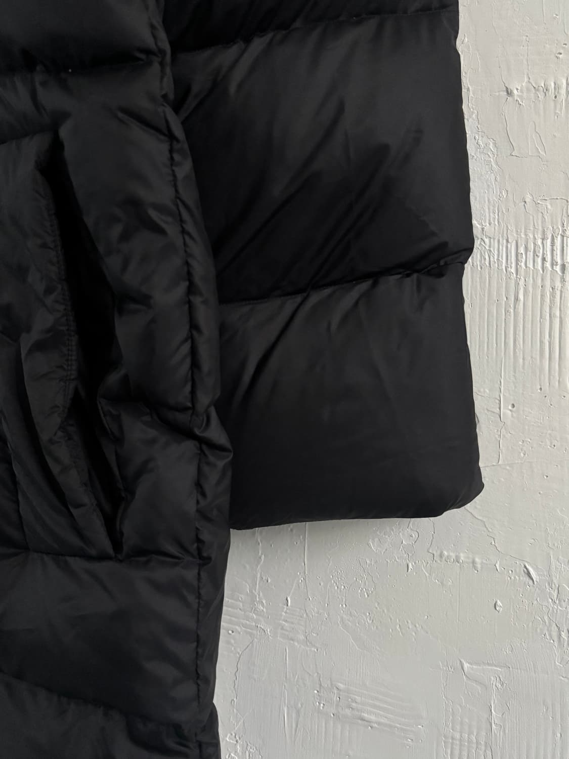 Acne Studios 아크네 스튜디오 로고 헤비 다운 패딩 상품이미지5