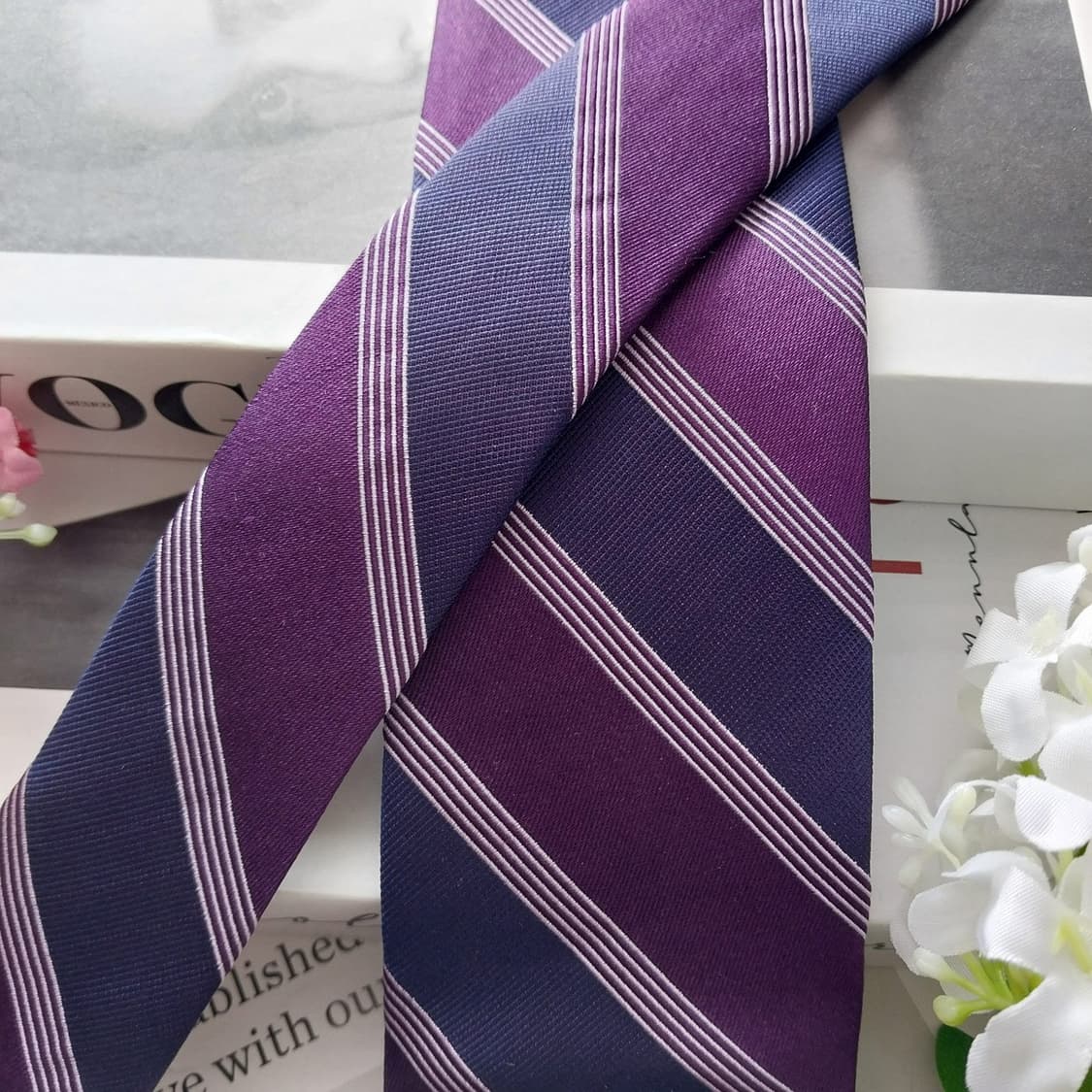 켈빈 클라인 실크 퍼플 스트라이프 넥타이 7cm A+등급 k2058
 상품이미지4