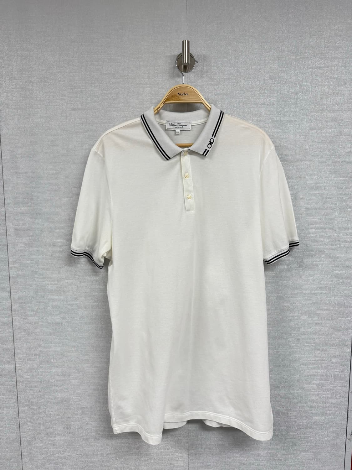 살바토레 페레가모 카라 반팔 티셔츠 상품이미지1