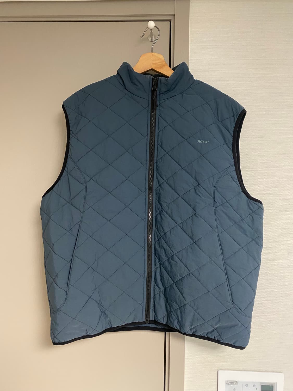 애드섬 퀄팅 베스트 Adsum 상품이미지1