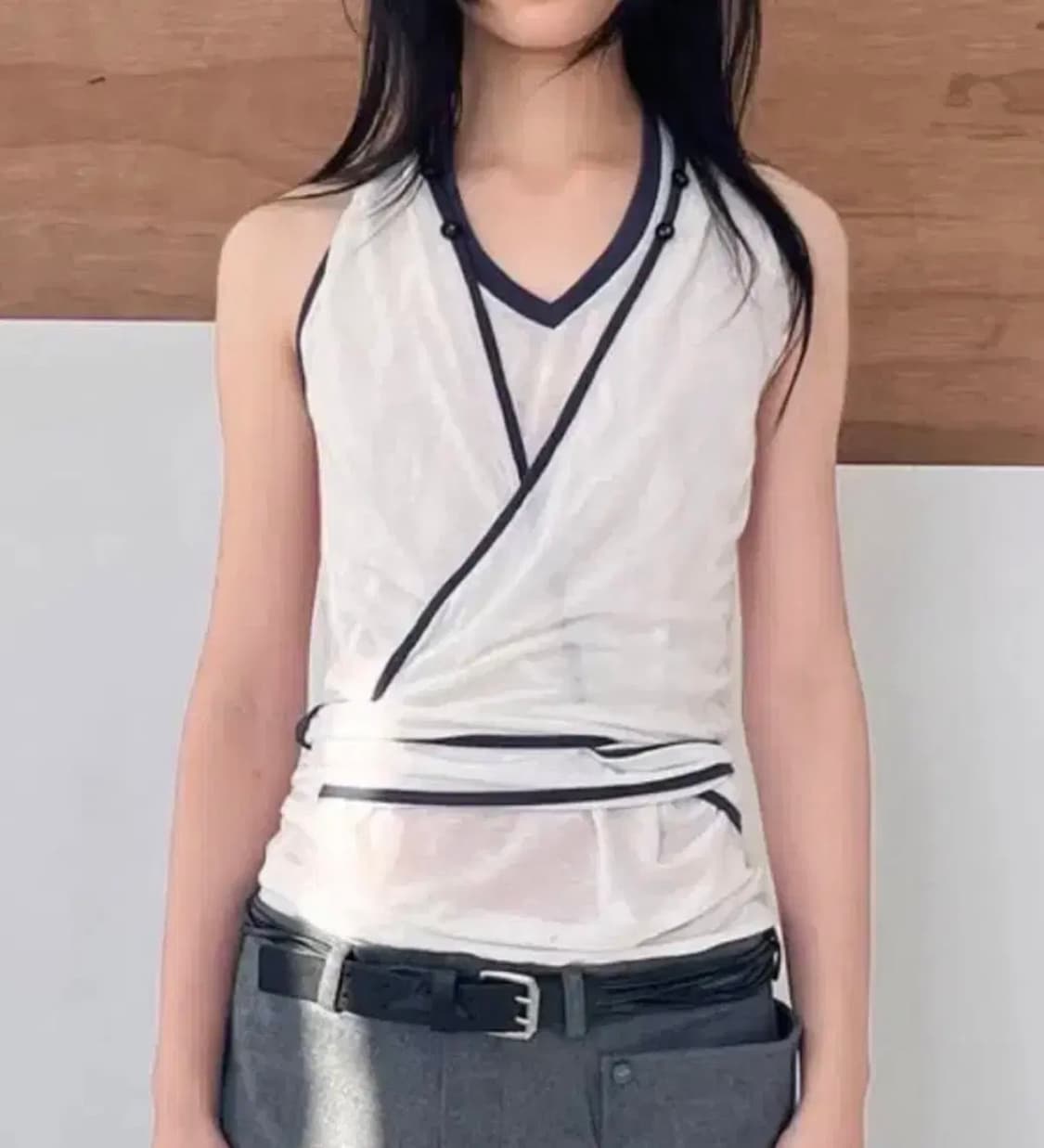 (제발구해요) 울리카 홀터넥 나시 탑 S 상품이미지1