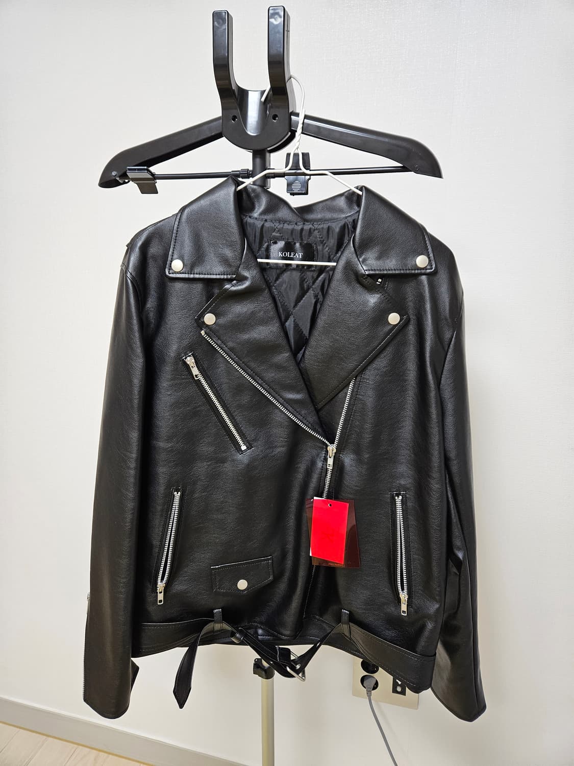 콜릿(KOLEAT) 우먼 오버핏 마일드레더 라이더자켓 미착용 새 제품 상품이미지2