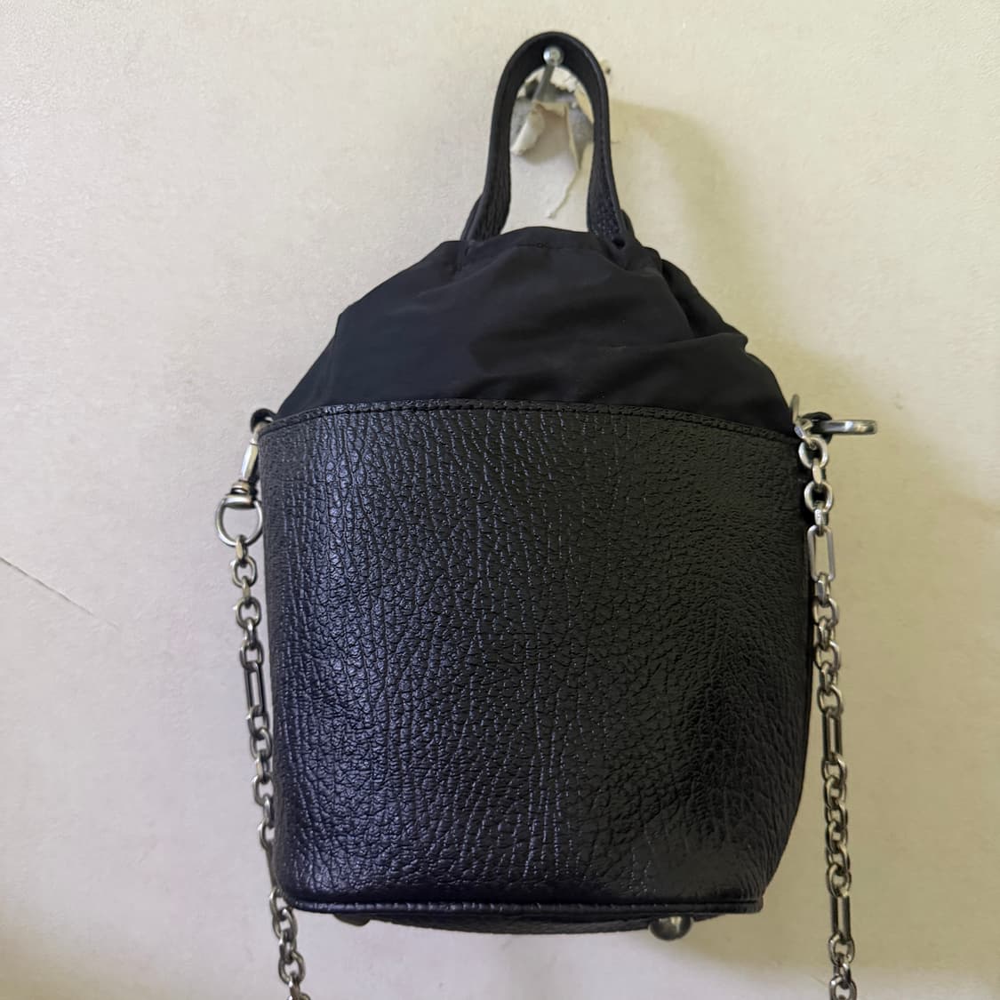 메종마르지엘라 레더 미니 버킷 토트&크로스백 상품이미지5