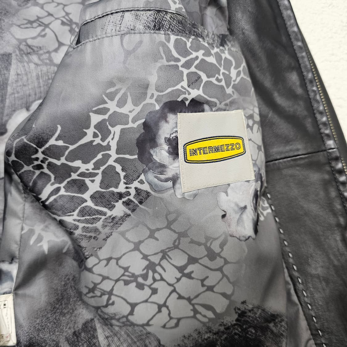 [100] INTERMEZZO 양가죽 스티치 자켓 상품이미지6