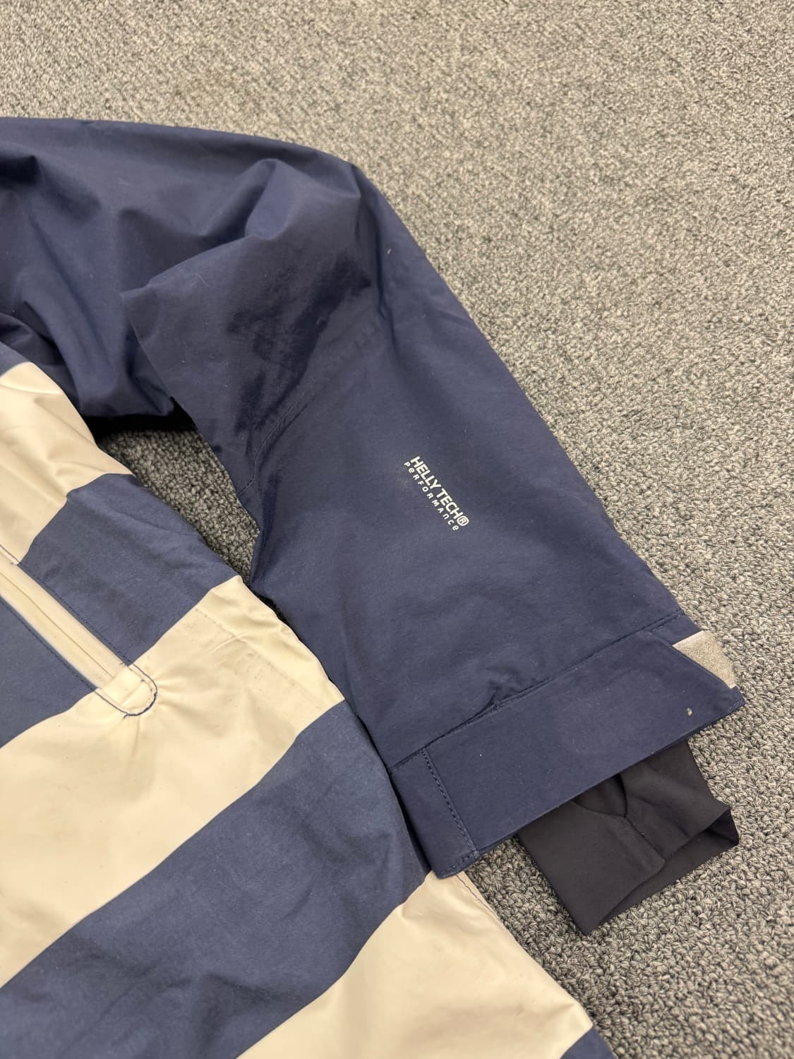 헬리한센 빈티지 스트라이프 네이비 투웨이 바람막이 상품이미지3