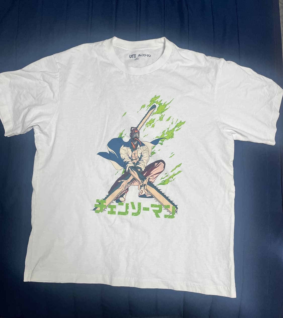 유니클로 체인소맨 티셔츠 XL 상품이미지2