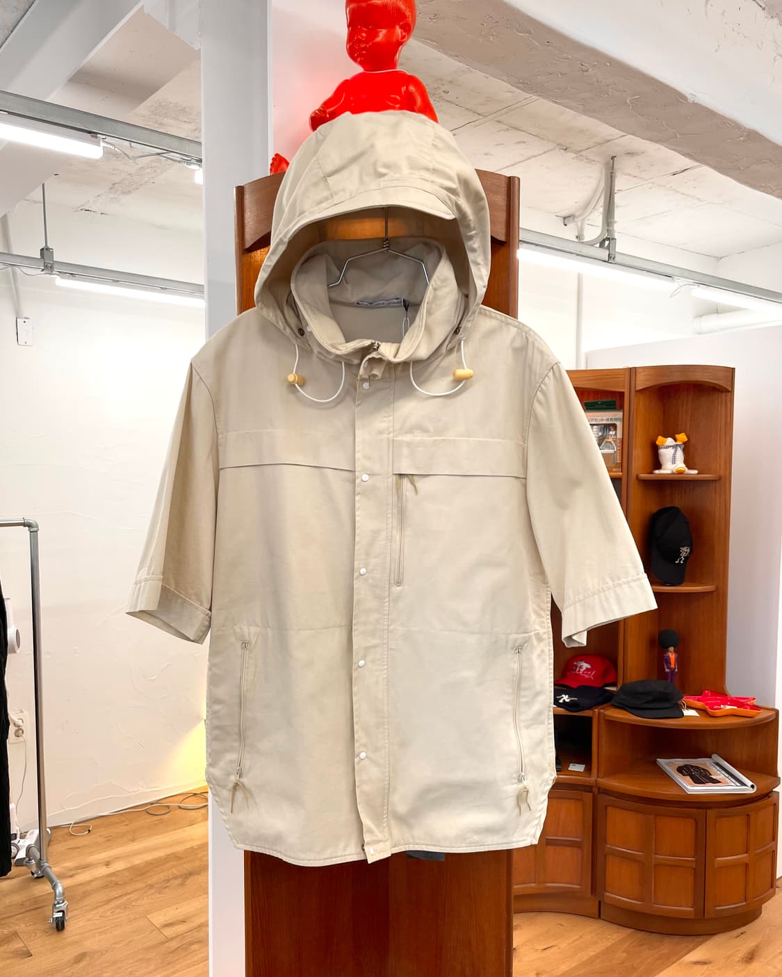 [3] 르메르 반팔 후드 자켓 상품이미지1