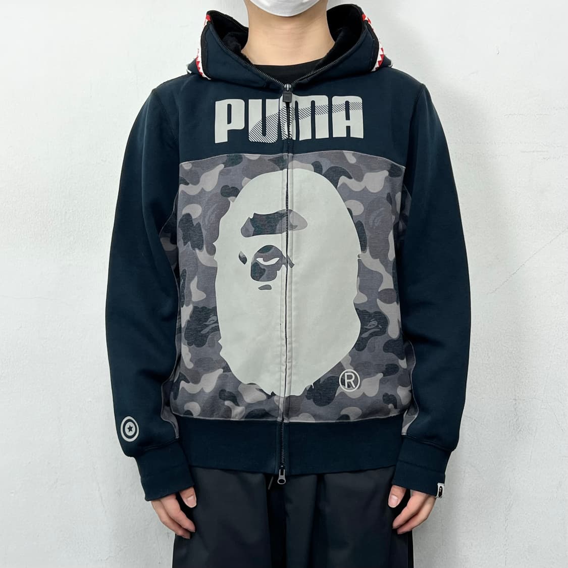 베이프 x 푸마 카모 샤크 풀 오버 후드집업 상품이미지3