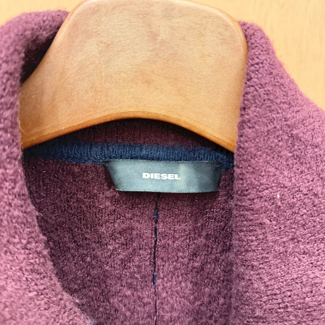 디젤 하프 코트 버건디 배색 언밸런스 사선 지퍼 디테일 레귤러핏 네이비 상품이미지6