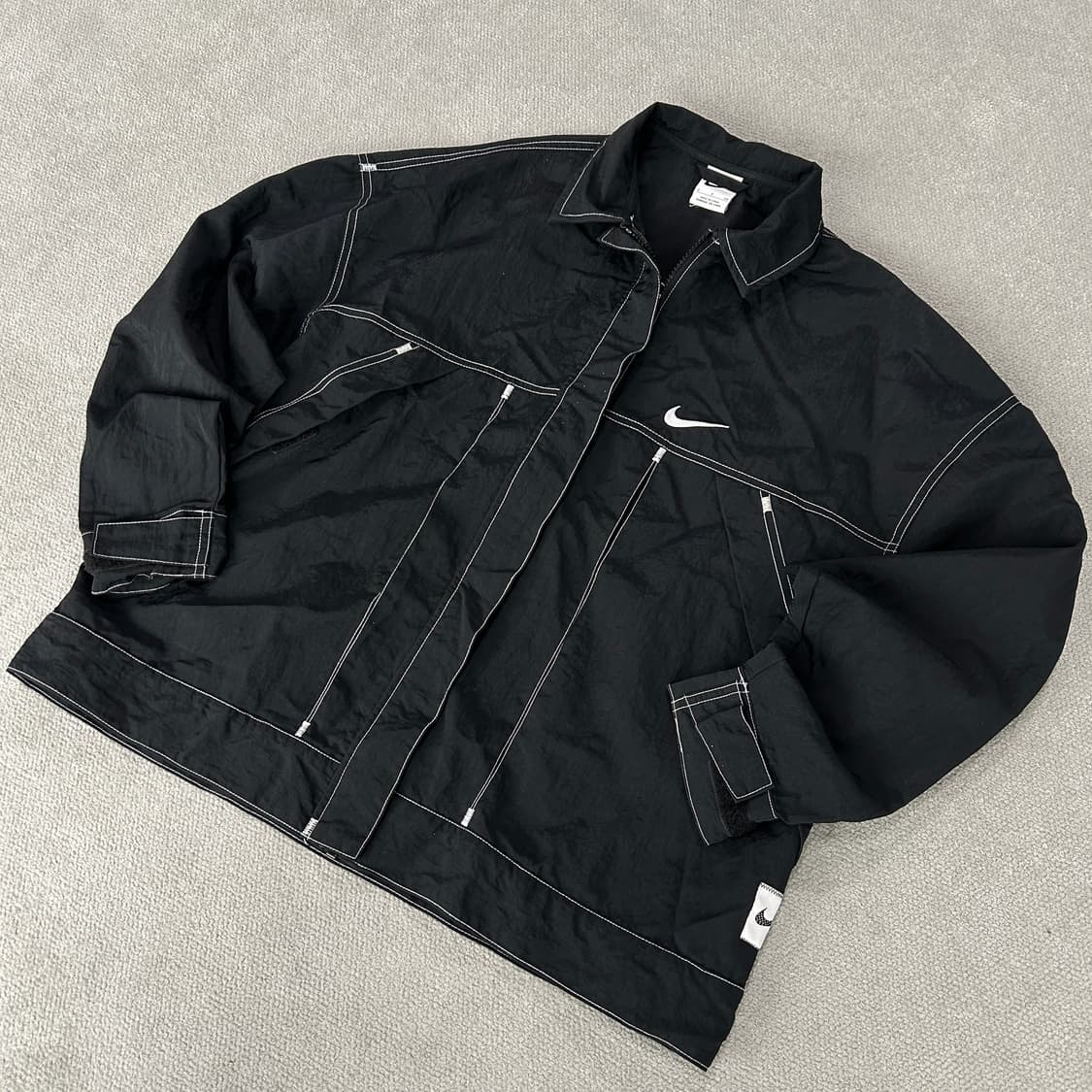나이키 블랙 스티치 바람막이 자켓 s 상품이미지1