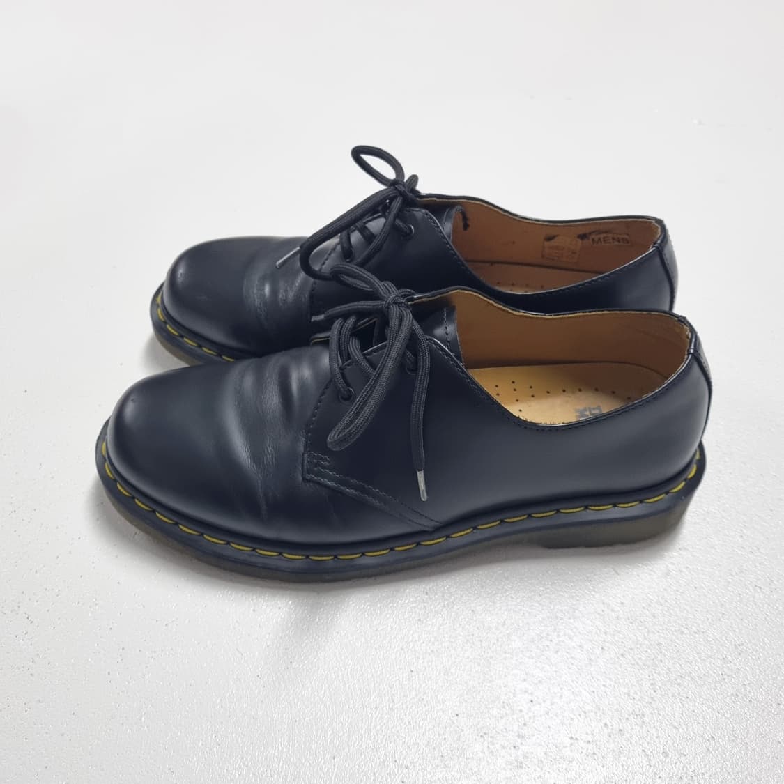 닥터마틴 3홀 블랙 - 260 (US8) 상품이미지4
