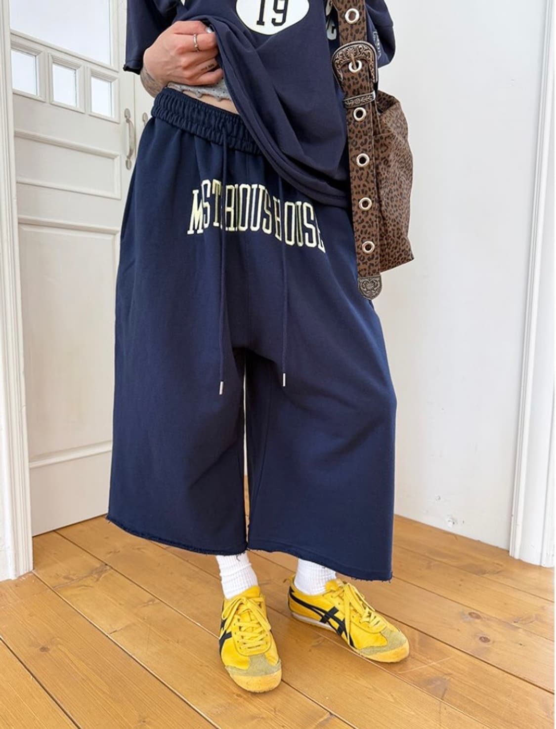 더미스테리어스호텔 와이드 버뮤다 상품이미지1