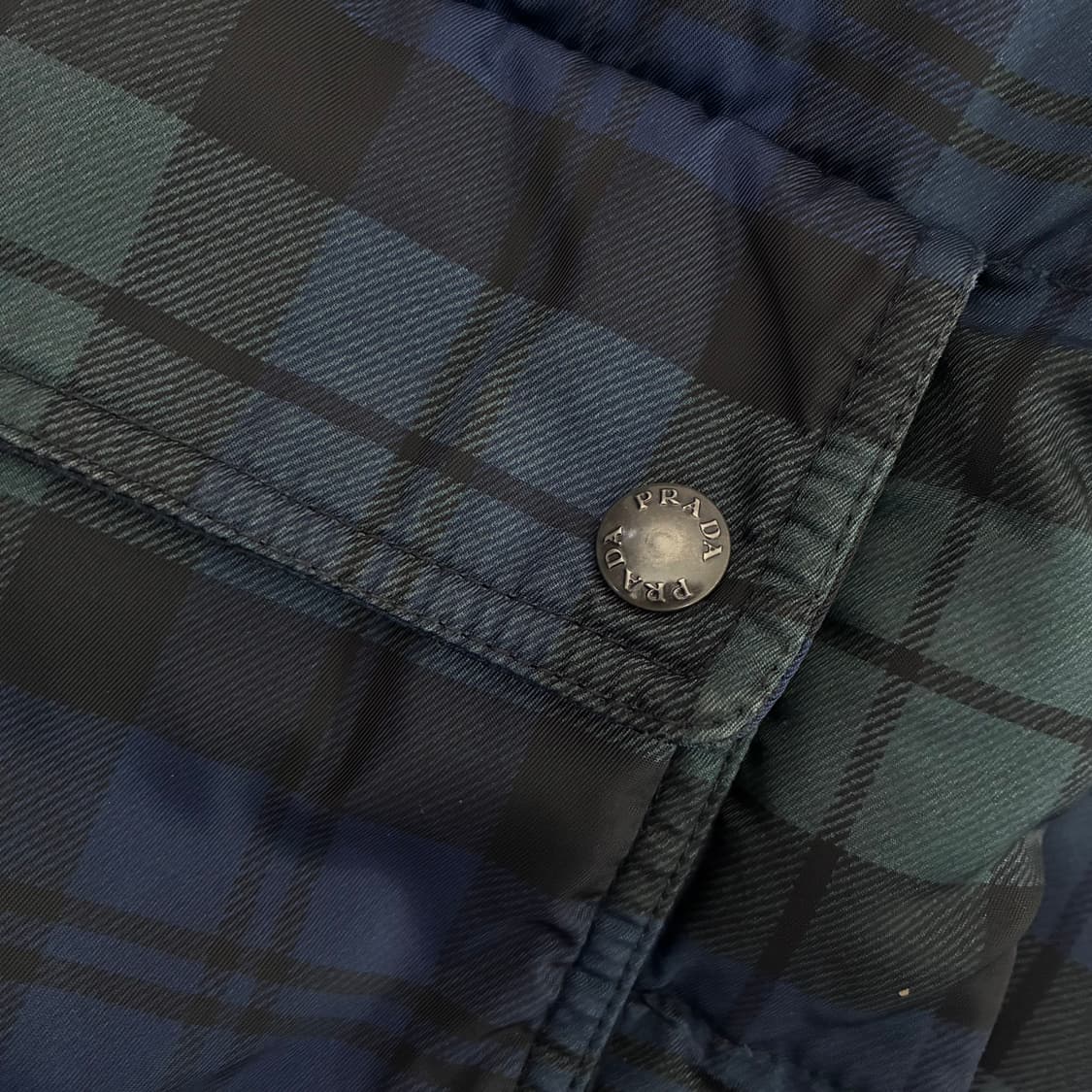 Prada 프라다 90‘s 스포츠 블랙워치 푸퍼 패딩 상품이미지5