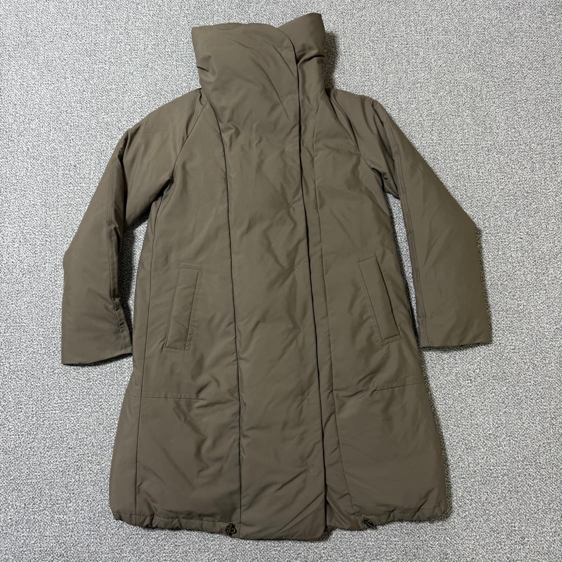 띠어리 패딩 여성용 2사이즈 상품이미지3