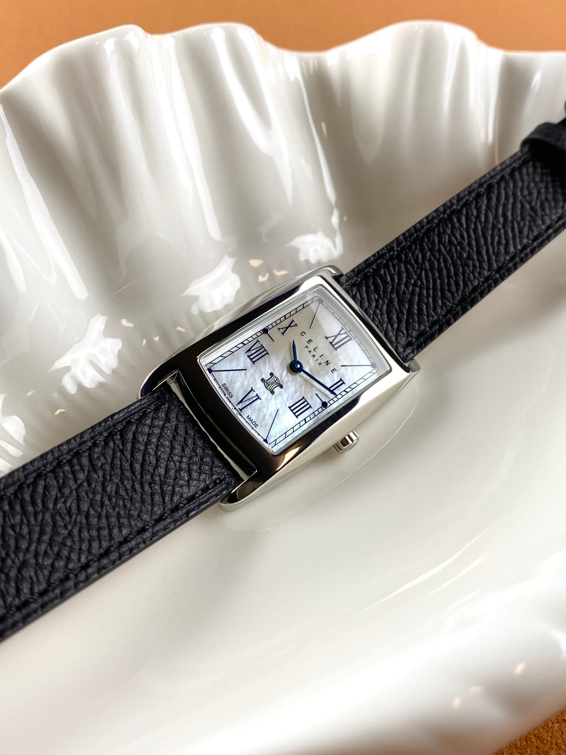 CELINE soft shell watch UNISEX 상품이미지3