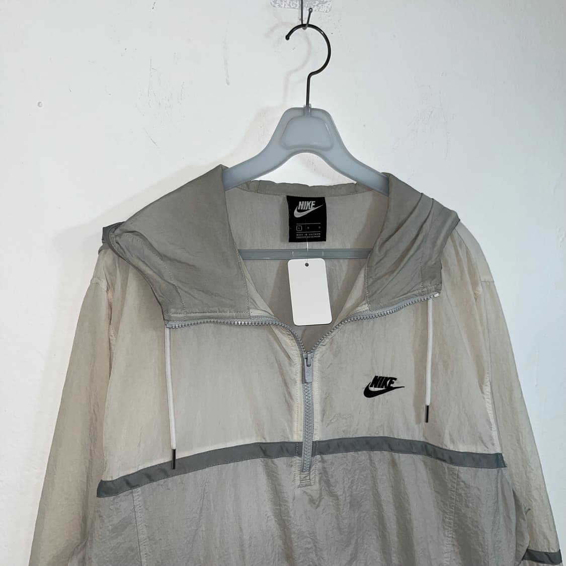 Nike Beige Woven Anorak  상품이미지5