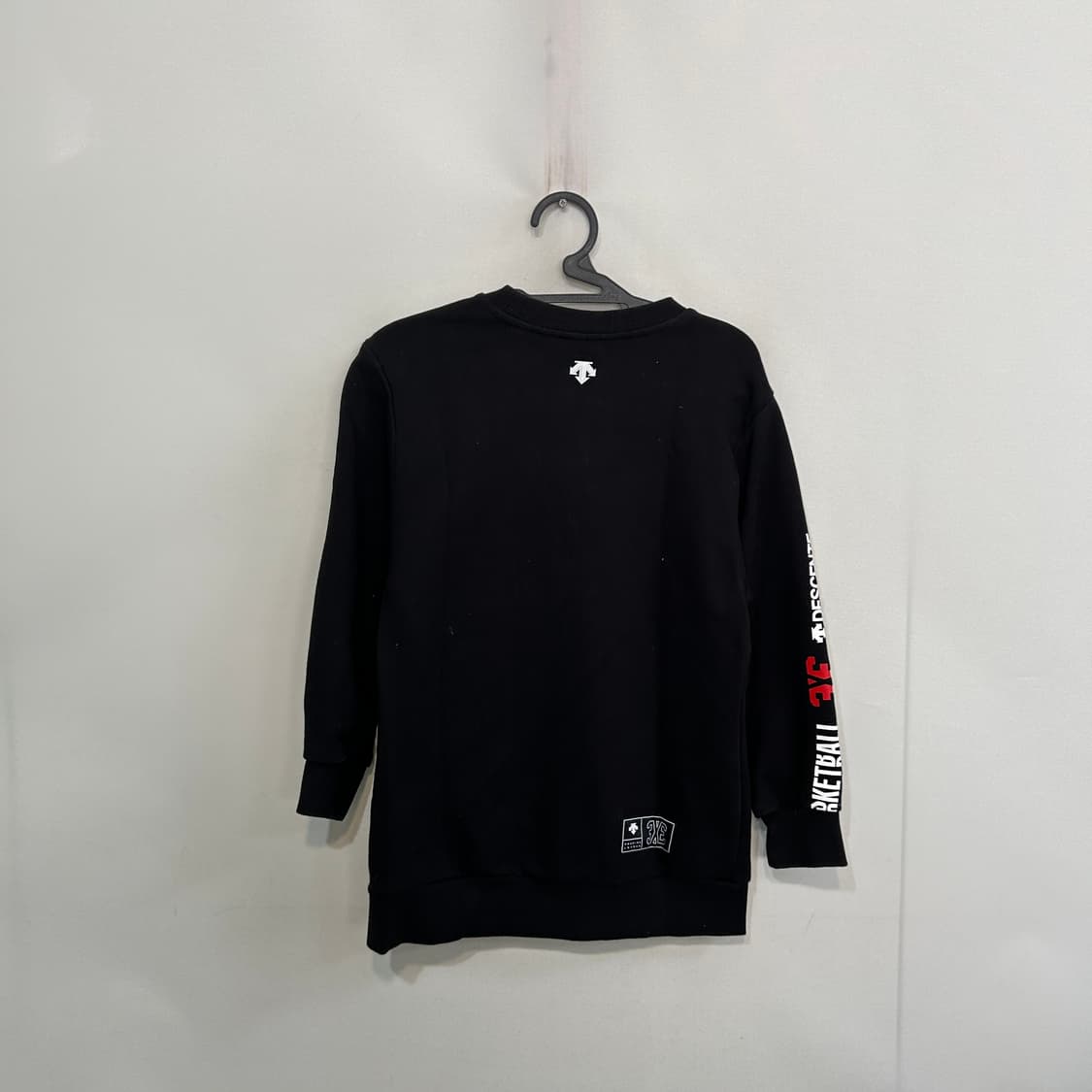 데상트 여성 맨투맨 티셔츠 90 상품이미지3