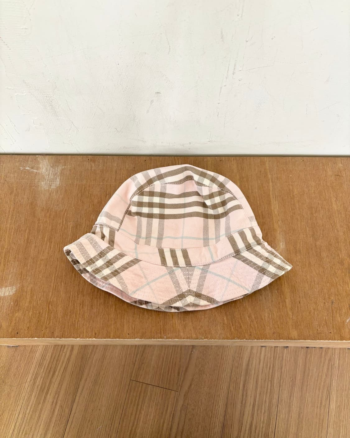 버버리 핑크 체크 버킷햇 상품이미지2