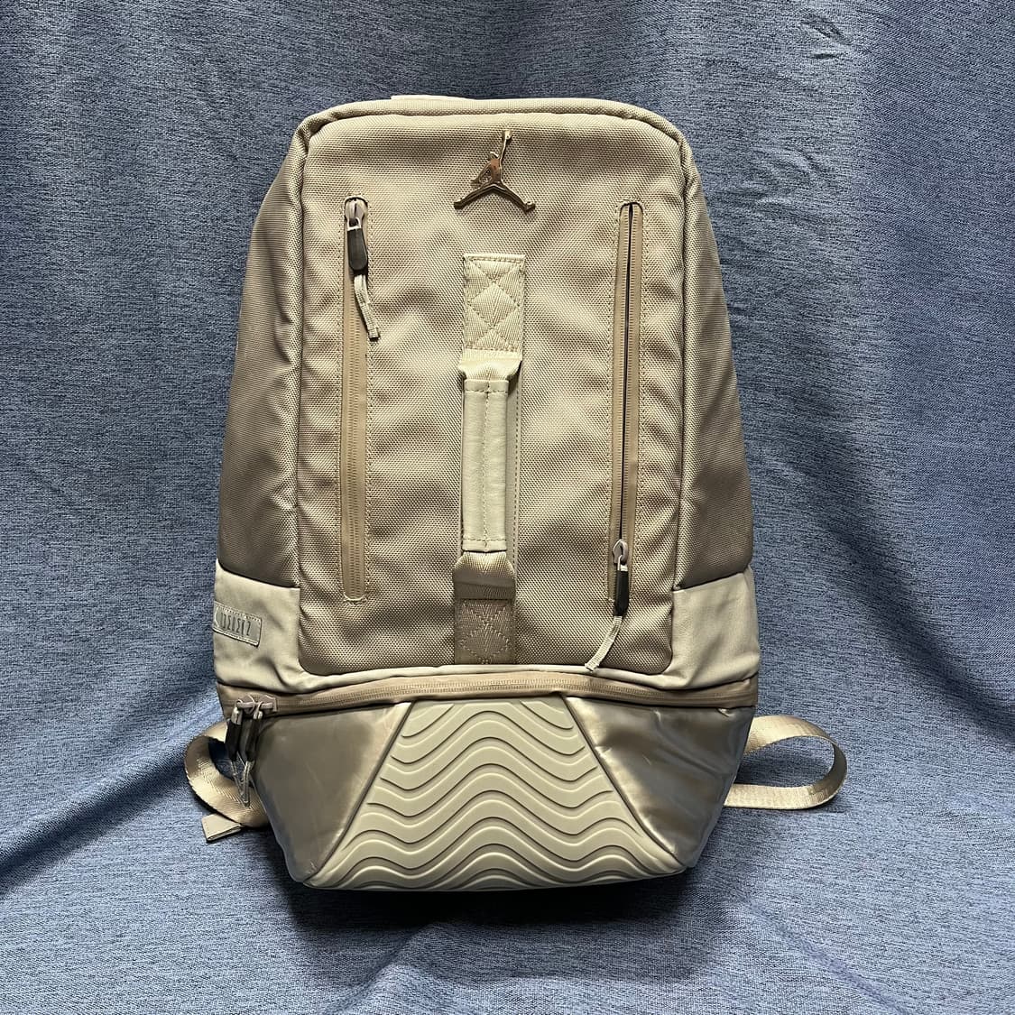 에어조던 11 정품 레트로 백팩 베이지 가방 상품이미지1