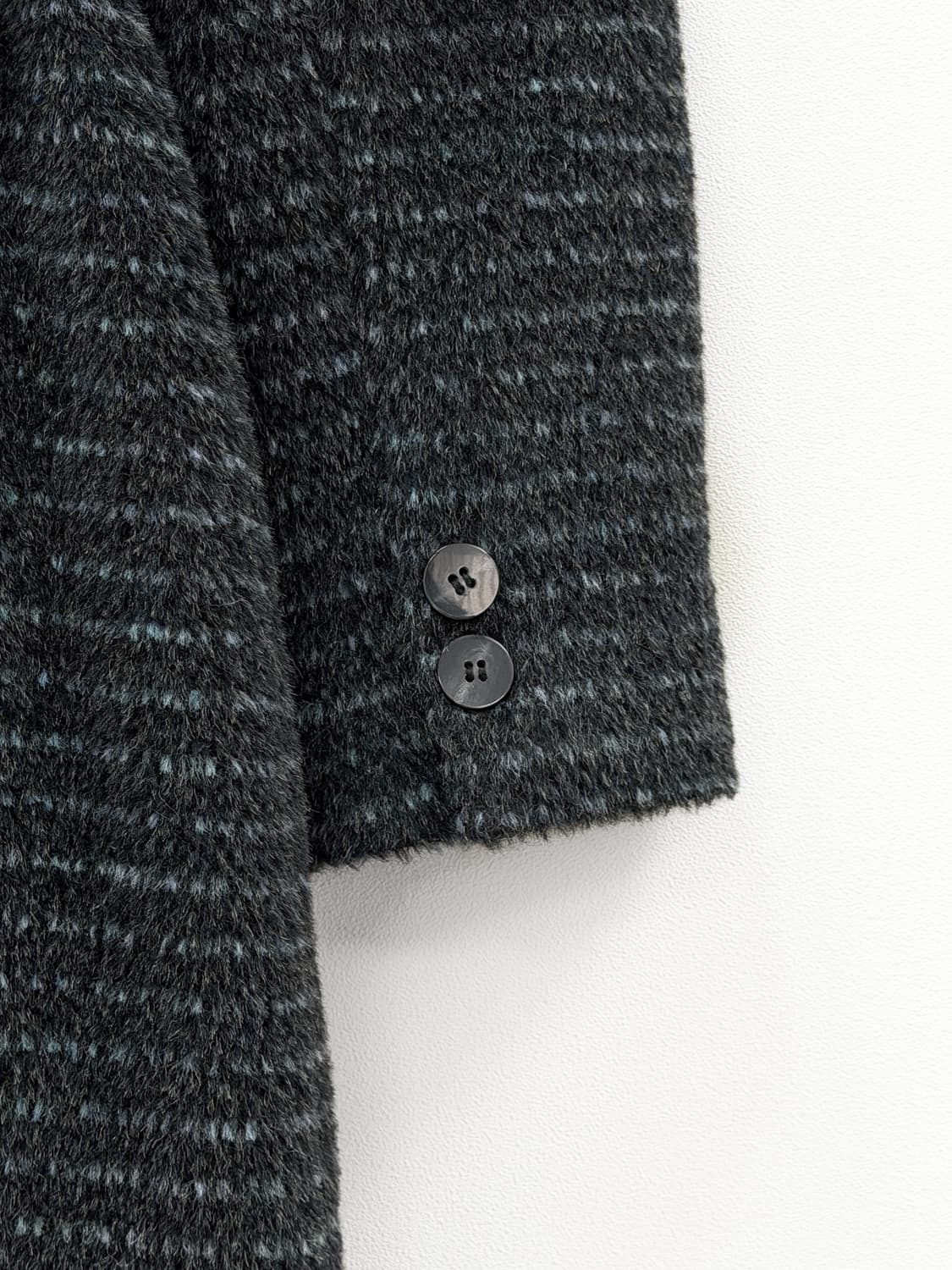 아르마니 꼴레지오니 믹스드 텍스처 벨티드 롱 코트 상품이미지5