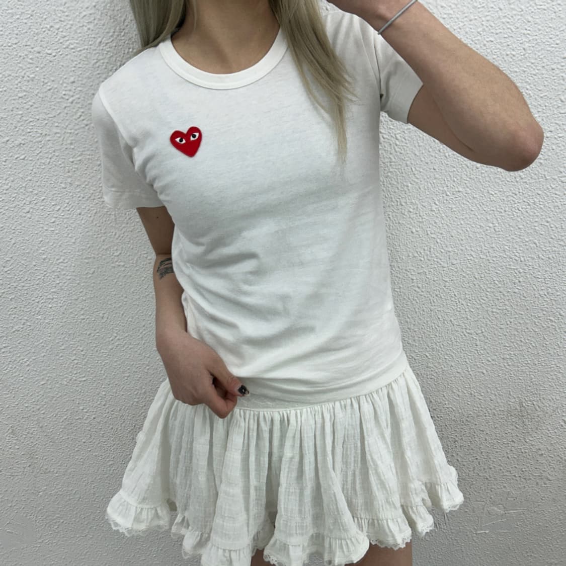 꼼데가르송 하트와펜 화이트 반팔티 S 상품이미지1