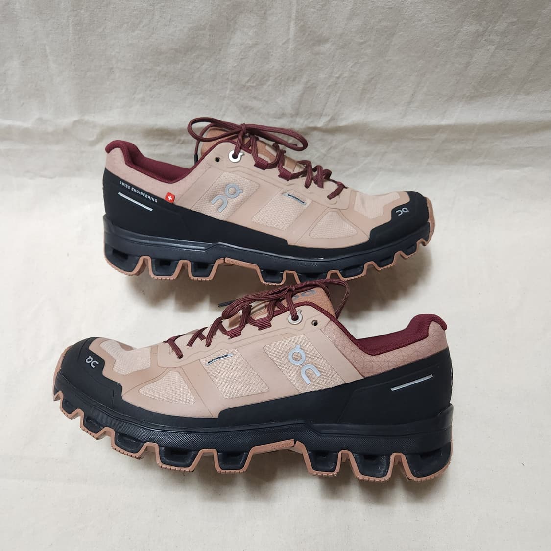 [235~240] 온러닝 waterproof 여성 스니커츠 상품이미지4