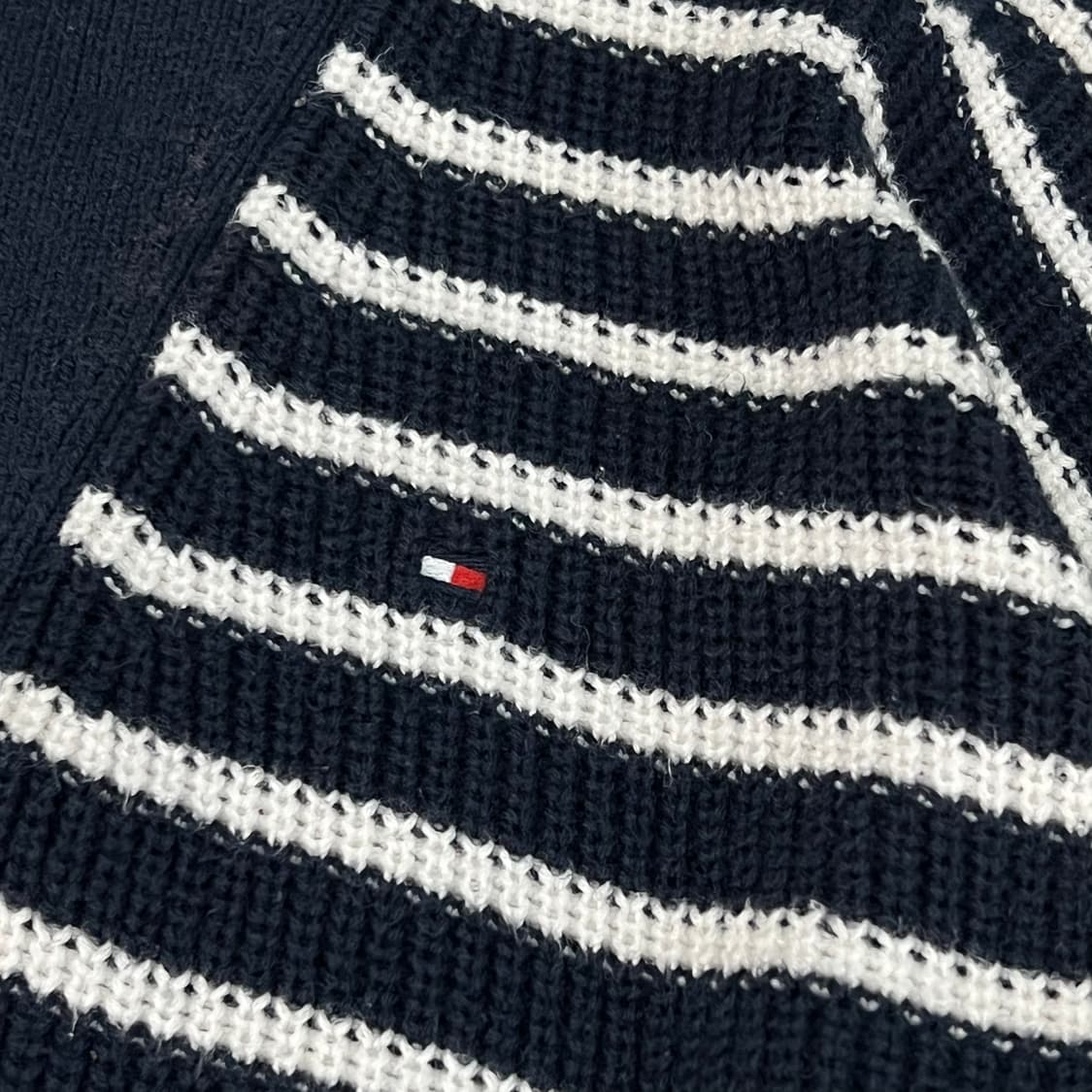  타미 힐피거 스트라이프 하프 집업 니트 y15946 상품이미지4