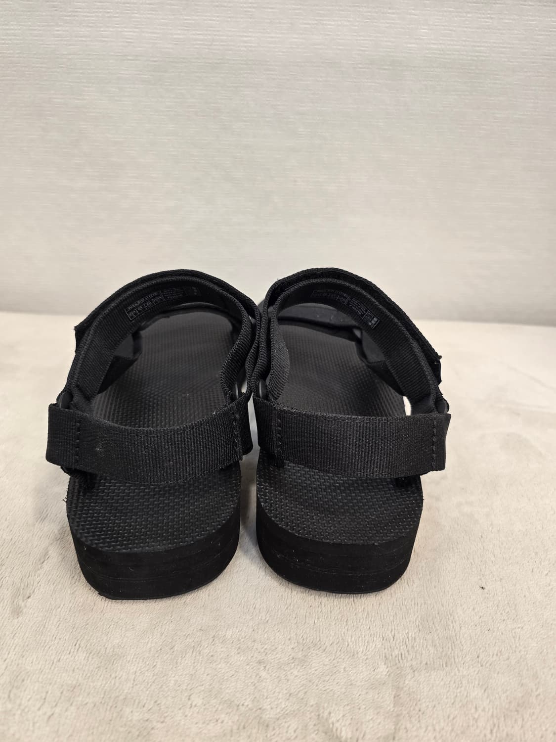 테바 블랙 스트랩 샌들 260 상품이미지4