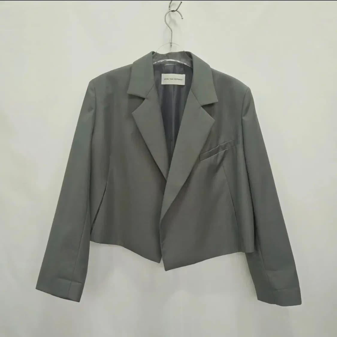 [MORE THAN YESTERDAY] 모어댄예스터데이 울 크롭 자켓 상품이미지1